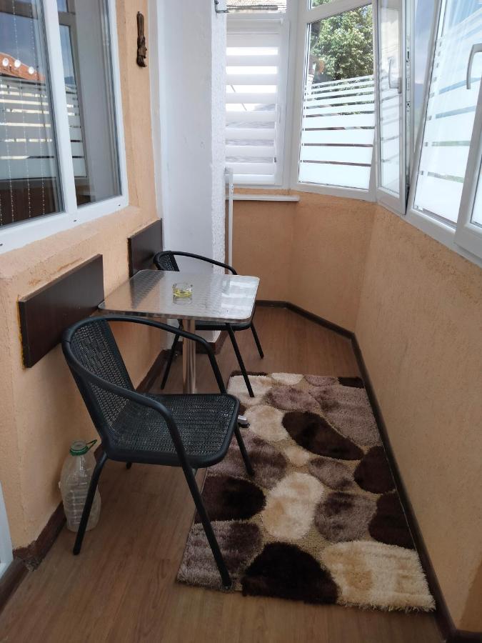 Apartament Geo Nehoiu Eksteriør bilde